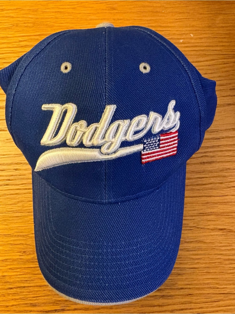 Genuine Merchandise Dodgers old baseball Cap with American Flag Vintage